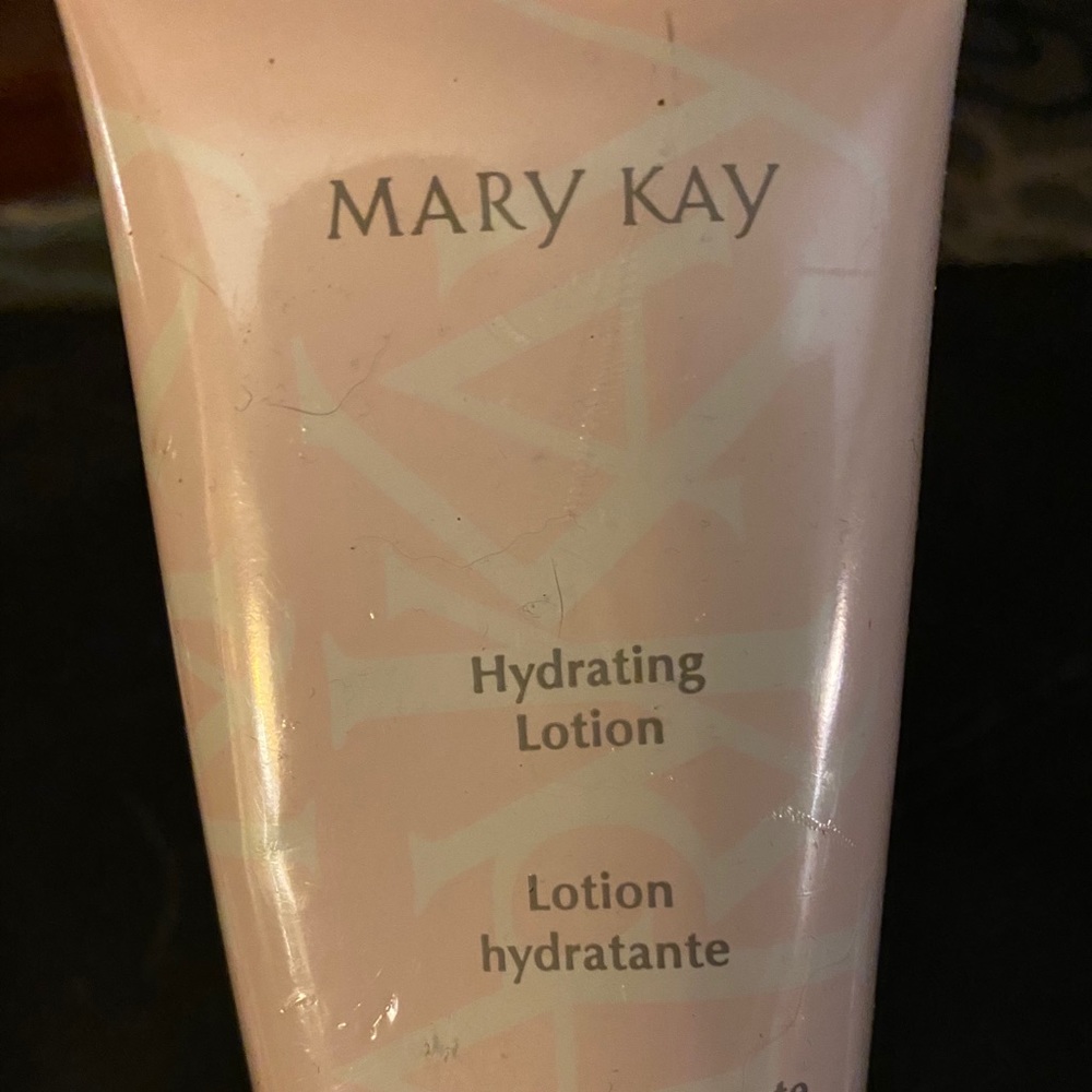 Mary Kay Hydrating Lotion